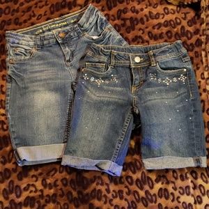 Bundle of 2 jean shorts